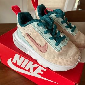 Nike AirMax toddler sneakers
